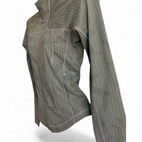 SZ 4 Lululemon Define Jacket Dark Olive Green Stipe Full Zip Logo Sz 4 - Picture 2 of 4